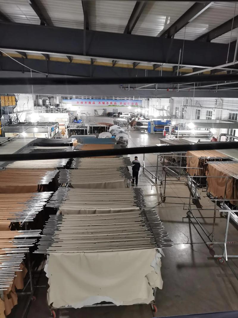 福恩皮革工厂 打造品质与信任的服装服饰零售典范